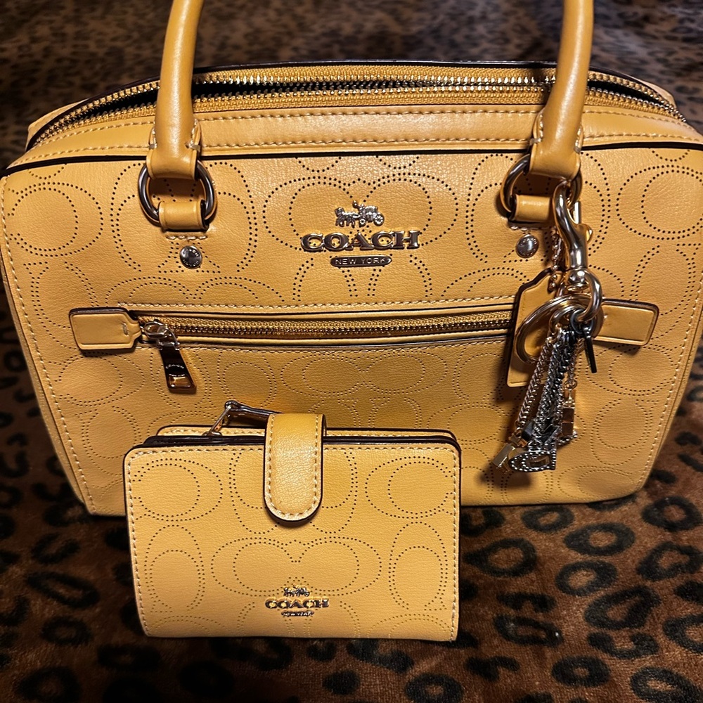 Coach mustard yellow bag with wallet and fob, everything included